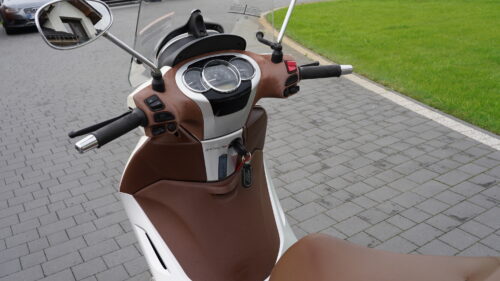 PIAGGIO, BEVERLY  300