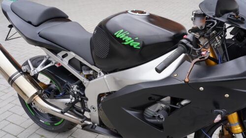 KAWASAKI, NINJA 636 ZX6r  —  2004