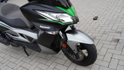 KAWASAKI, J 300  – 2017