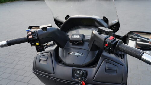SUZUKI, BURGMAN 650 executive