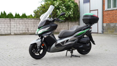 KAWASAKI, J 300  – 2017