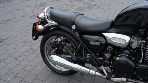 TRIUMPH, LEGEND  900