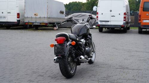 TRIUMPH, LEGEND  900