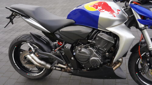 HONDA, HORNET  600   — RedBull