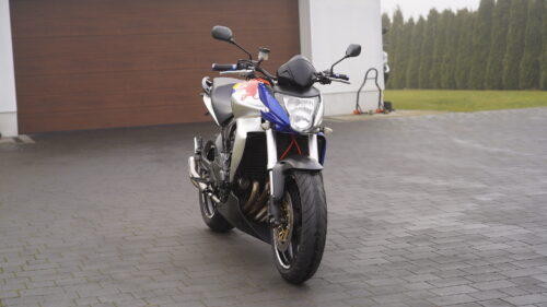 HONDA, HORNET  600   — RedBull
