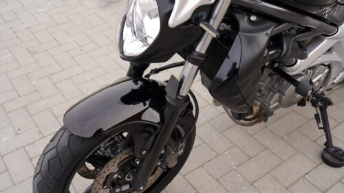 SUZUKI, GLADIUS  650