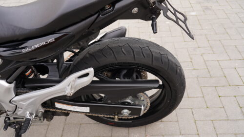 SUZUKI, GLADIUS  650