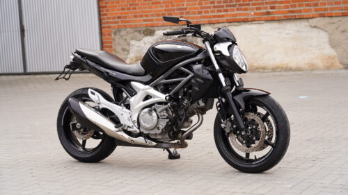 SUZUKI, GLADIUS  650