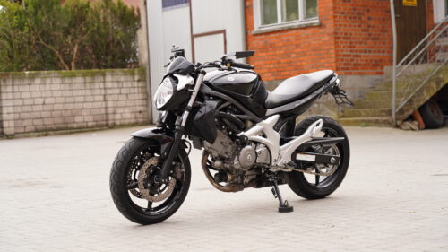SUZUKI, GLADIUS  650