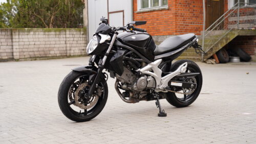 SUZUKI, GLADIUS  650
