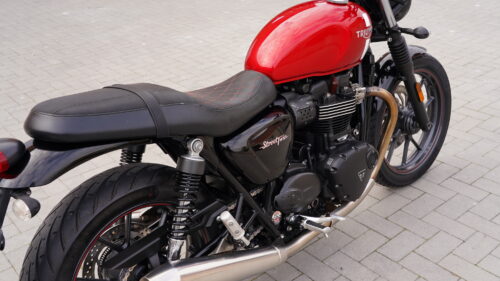 TRIUMPH, STREET  TWIN  900