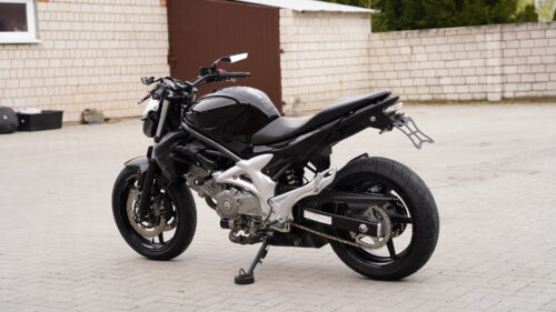 SUZUKI, GLADIUS  650