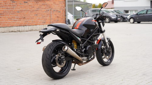DUCATI, MONSTER  695