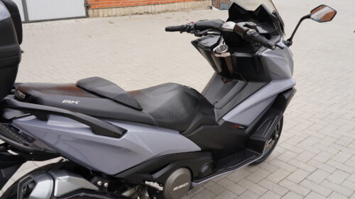 KYMCO, AK 550