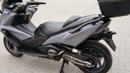 KYMCO, AK 550