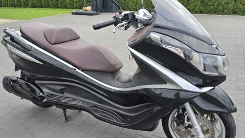 PIAGGIO, X10
