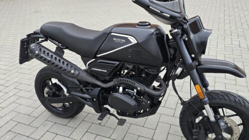 BRIXTON, CROSSFIRE  125  XS