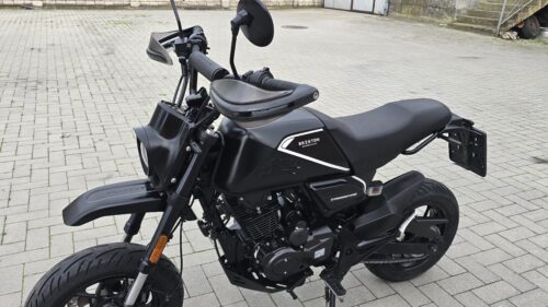 BRIXTON, CROSSFIRE  125  XS