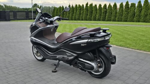 PIAGGIO, X10