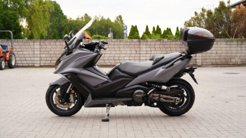KYMCO, AK 550