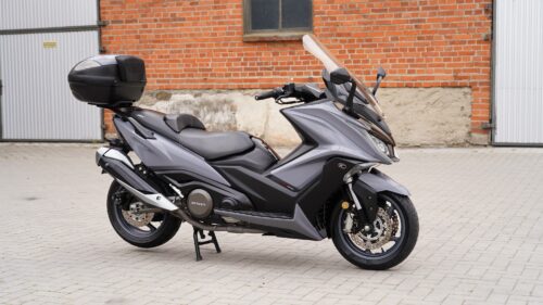 KYMCO, AK 550