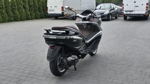 PIAGGIO, X10