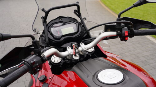BENELLI, TRK  502 x