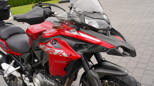 BENELLI, TRK  502 x