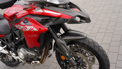 BENELLI, TRK  502 x